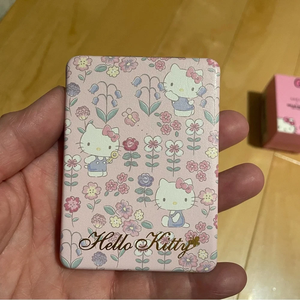 New hello kitty compact and mini brush set